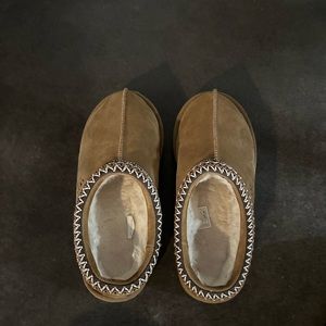 UGG Tasman Slippers Size 6 Women’s